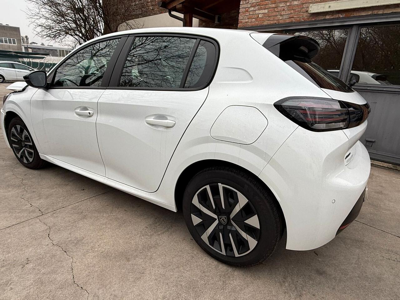 Peugeot 208 1.2 75cv 10.000KM MOTORE OK