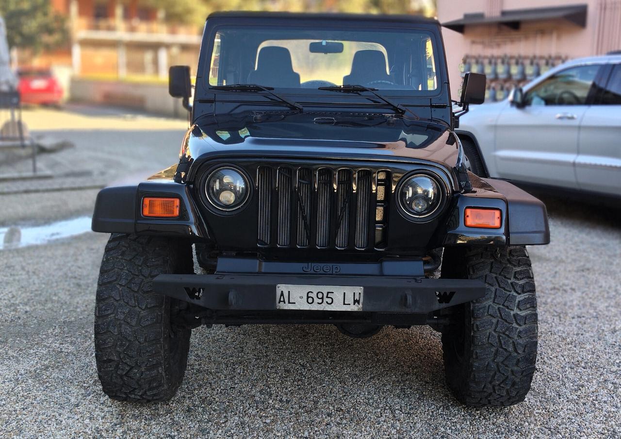 Jeep Wrangler 2.5 Soft top 4 posti