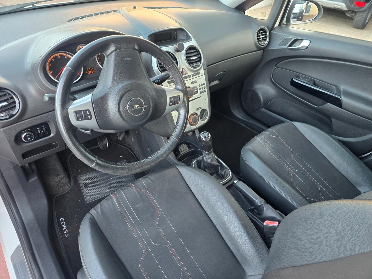 Opel Corsa 1.2 85CV 3 porte GPL-TECH Edition