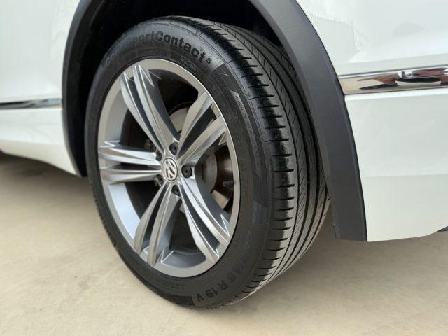 VOLKSWAGEN Tiguan R-LINE DA VETRINA NORD ITALIA