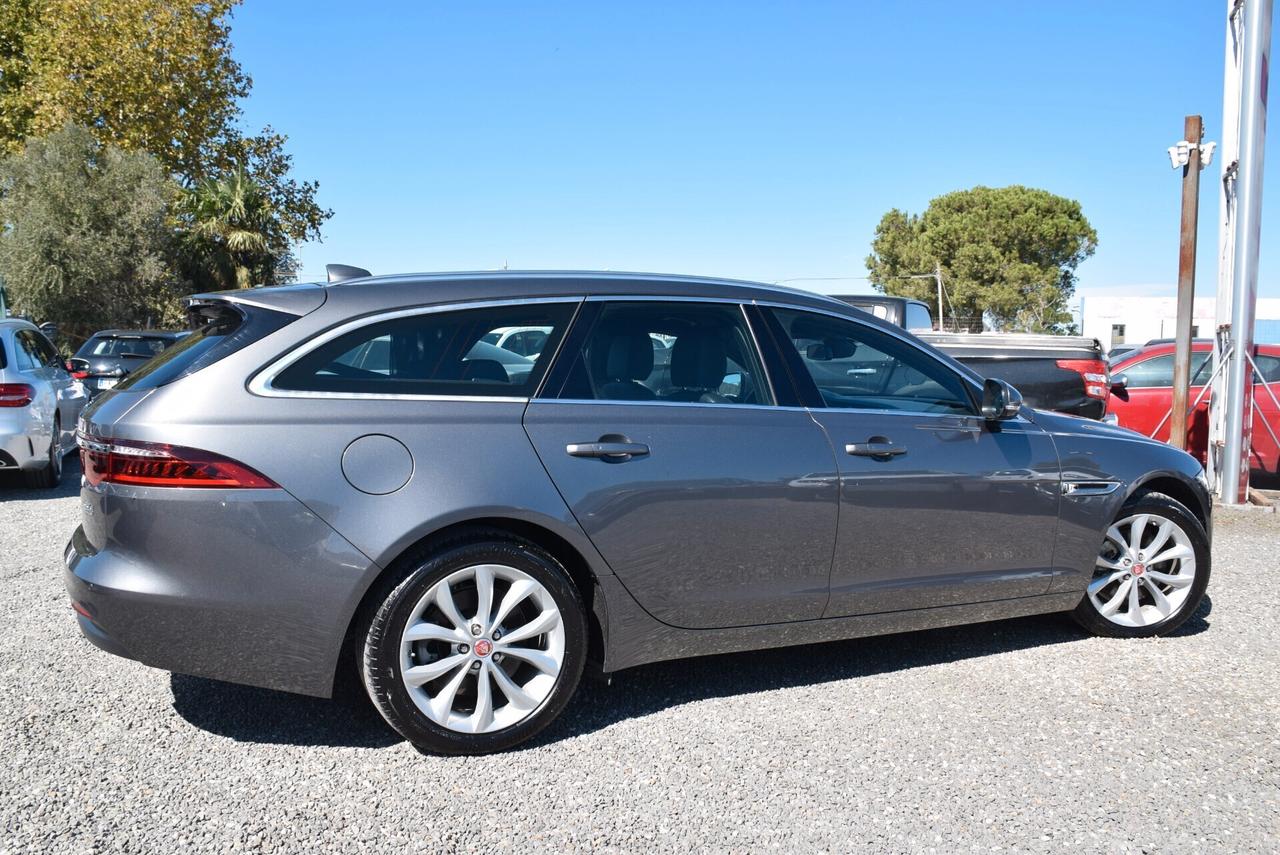Jaguar XF Sportbrake 4X4 2.0D 180CV AWD automatica Prestige NAVI CRUISE SENSORI CAM PELLE BT