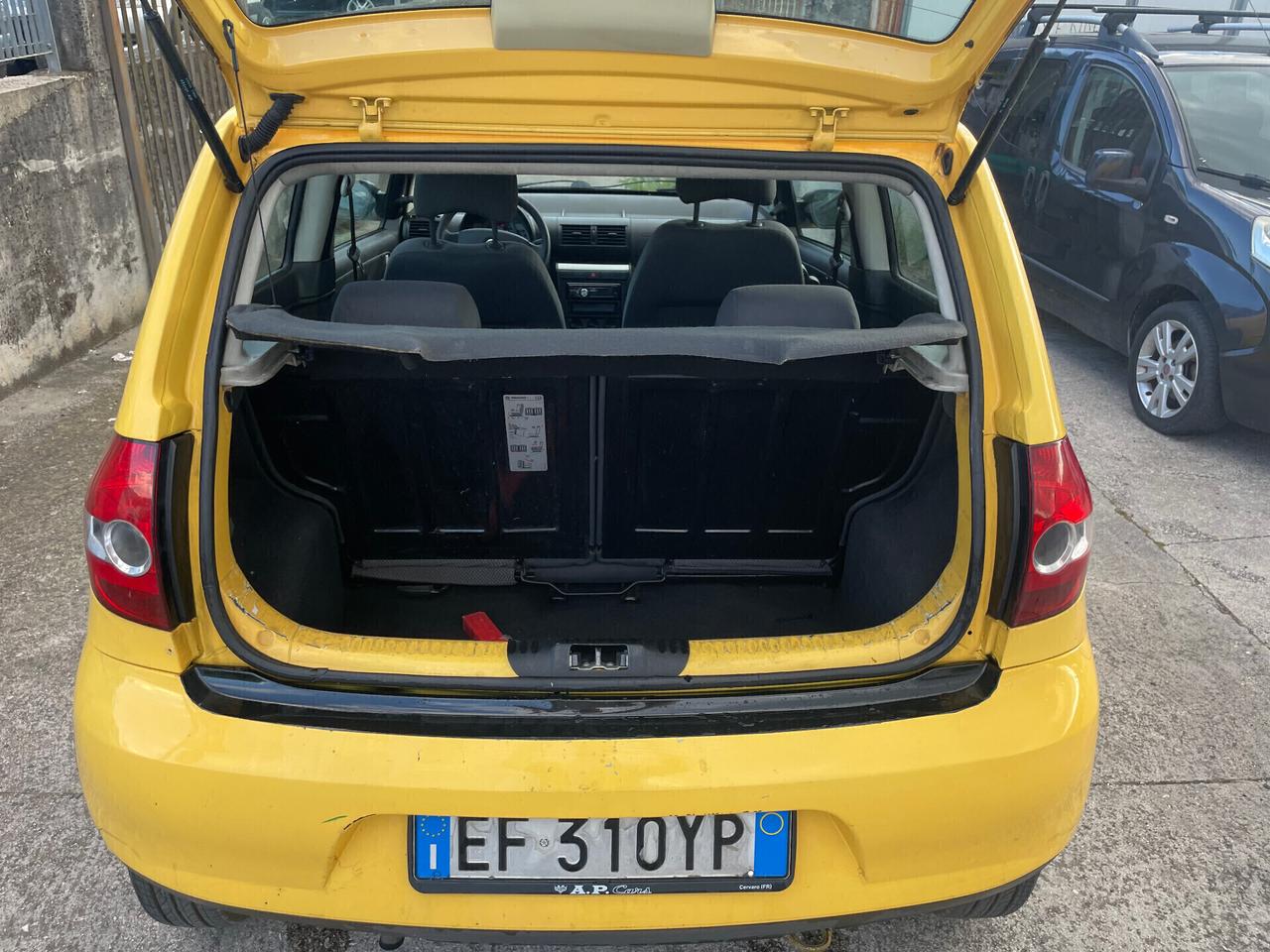 Volkswagen Fox 1.2 BENZINA