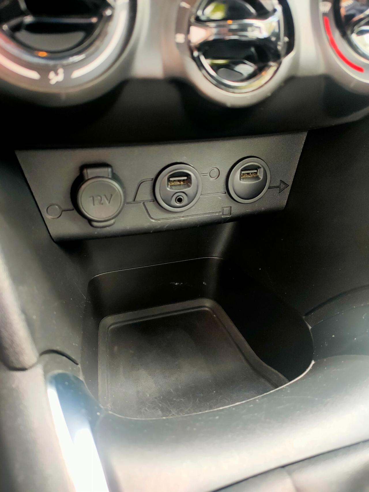 Peugeot 208 1.4 HDi 68 CV 5 porte Active