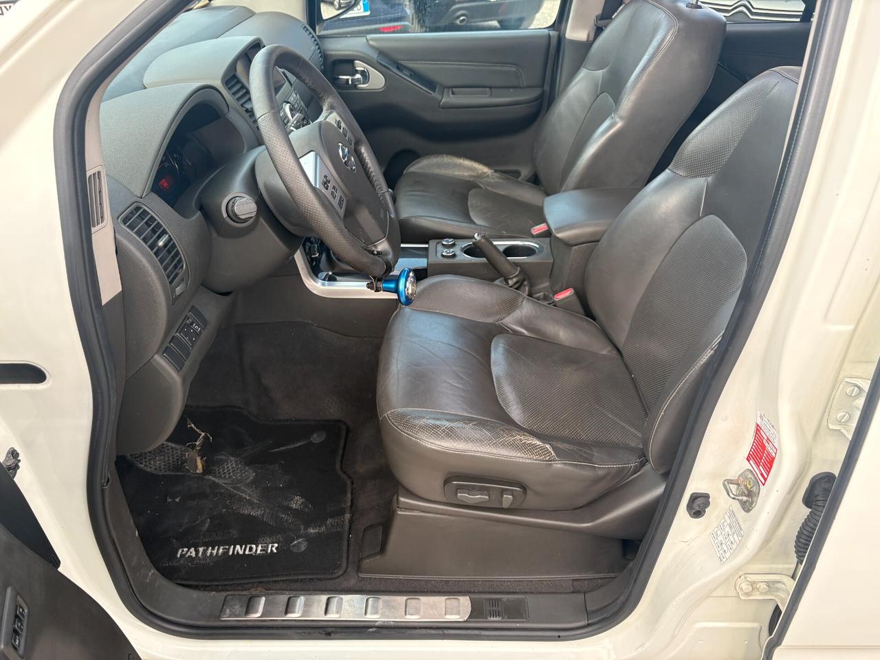 Nissan Pathfinder 2.5 dCi - 7 posti -Gancio