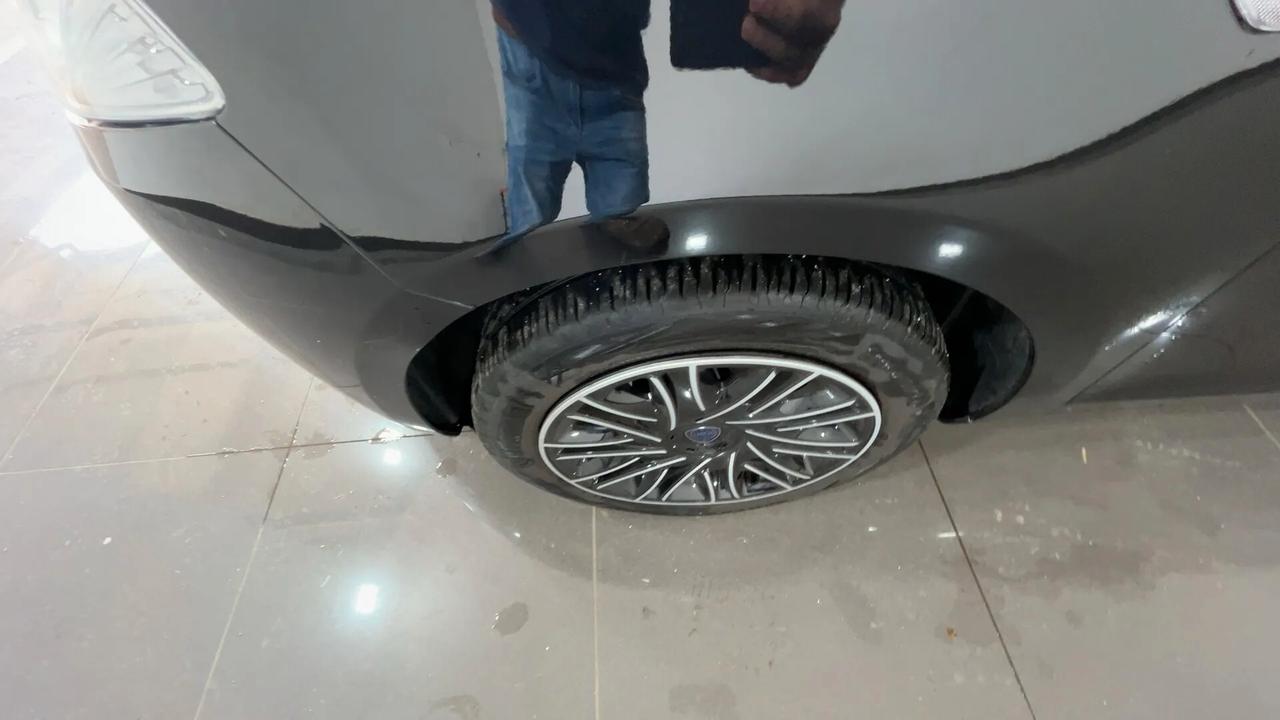 Lancia Ypsilon 1.0 FireFly 5 porte S&S Hybrid Oro