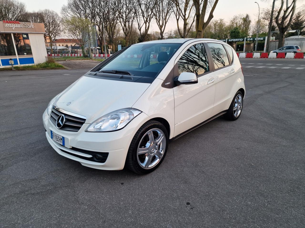 Mercedes-benz A 160 A 160 CDI BlueEFFICIENCY Premium