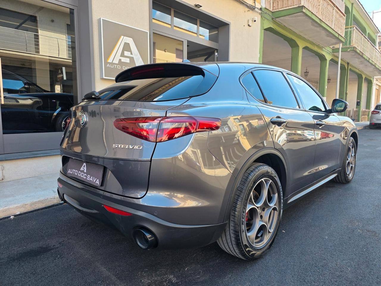 Alfa Romeo Stelvio 2.2 Turbodiesel 190 CV AT8 Q4 Pack VELOCE