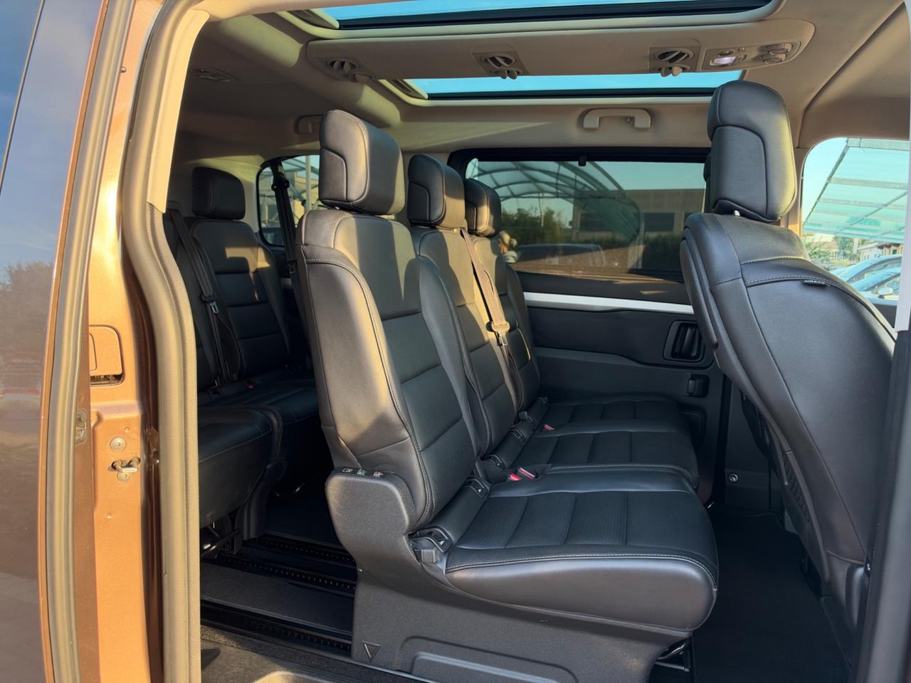 Peugeot Traveller BlueHDi 180 EAT8 Long Vip 8 POSTI