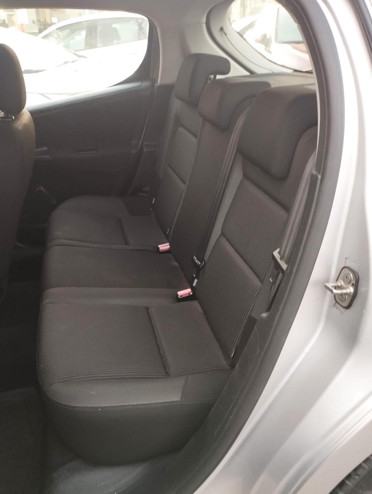 Peugeot 207 1.4 HDi 70CV 5p.