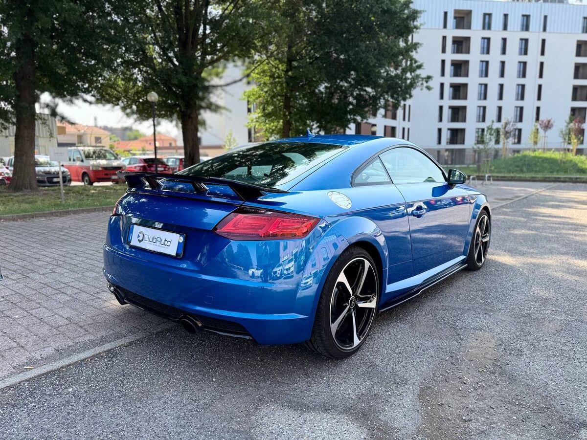 Audi TT Coupé 2.0 tfsi S line s-tronic