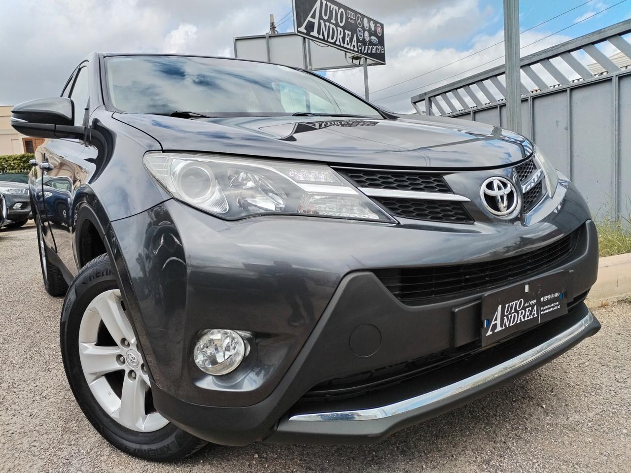 Toyota rav4 2.0d-4 d 2wd 124cv full optional 2014