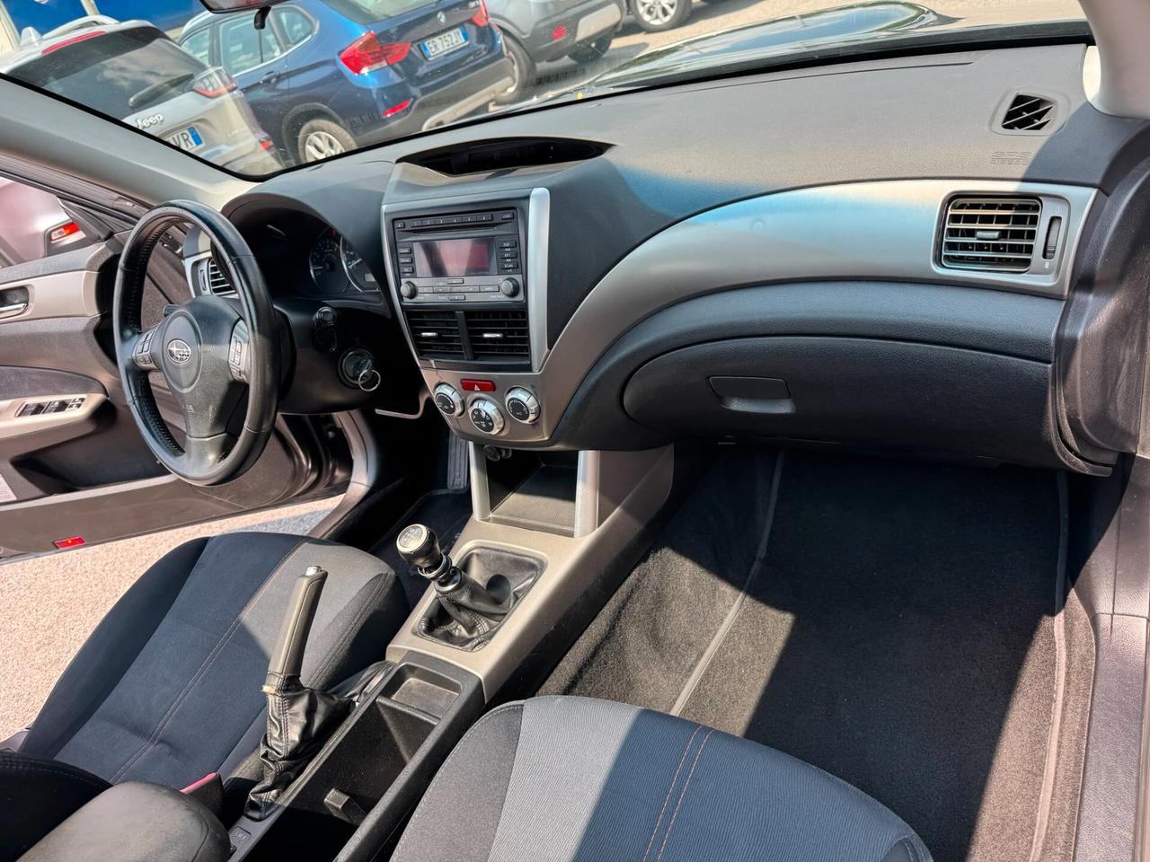 Subaru Forester 2010 2.0d X 6mt*
