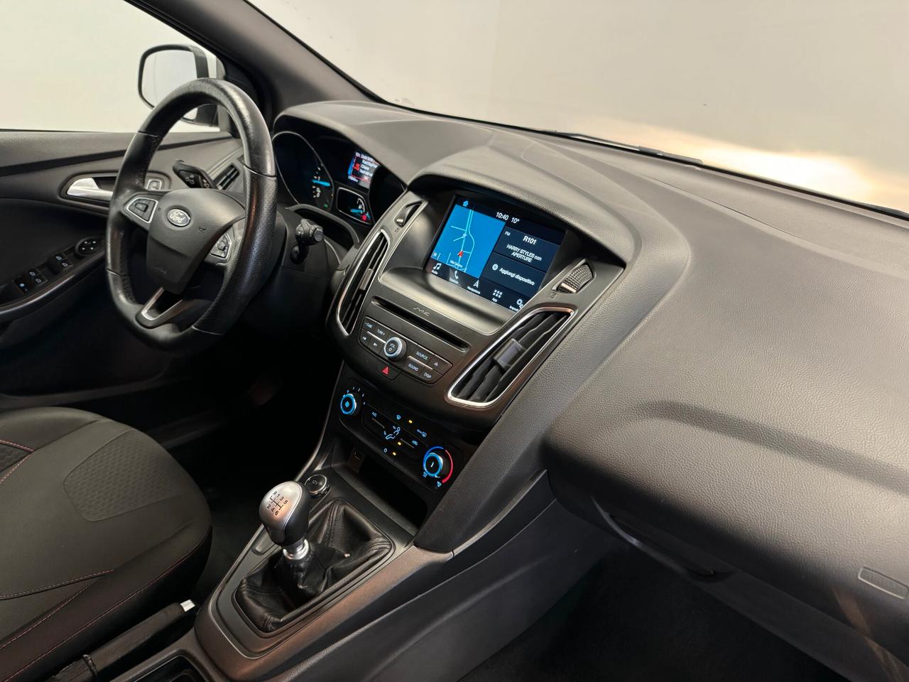 Ford Focus 1.5 TDCi 120 CV Start&Stop SW ST Line PACK SPORT