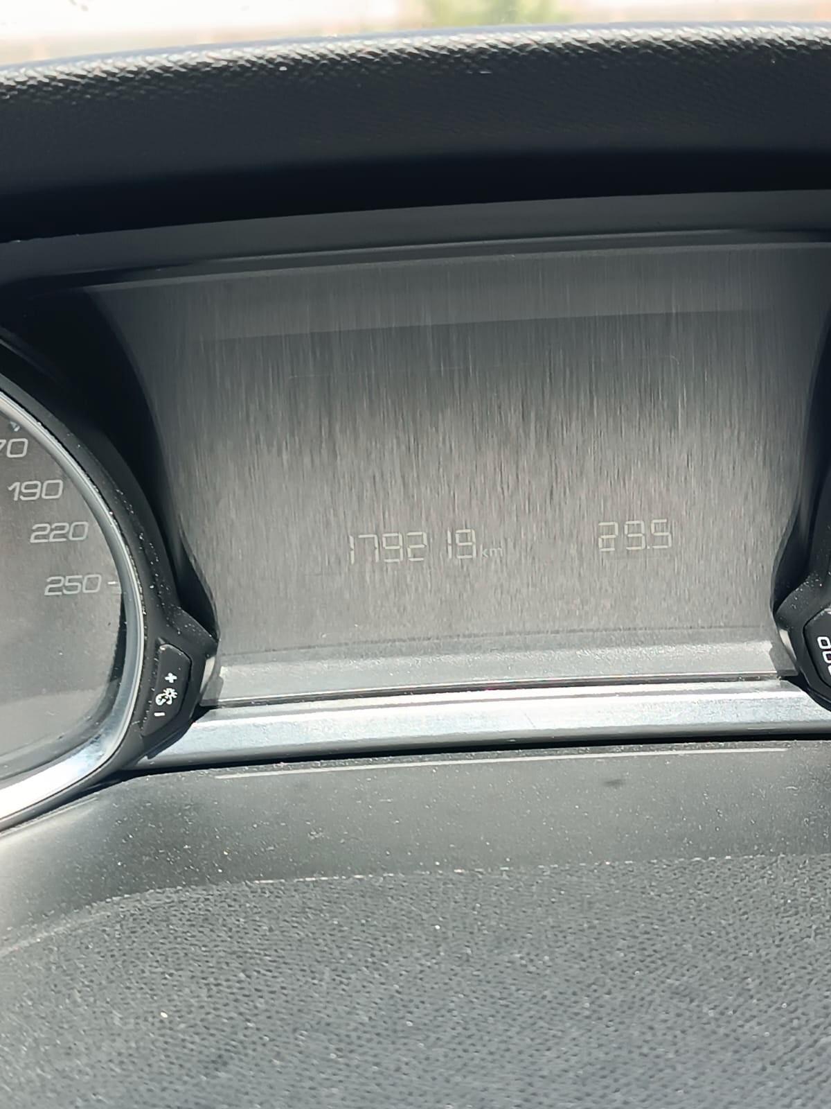 Peugeot 308 BlueHDi 120 S&S SW Business
