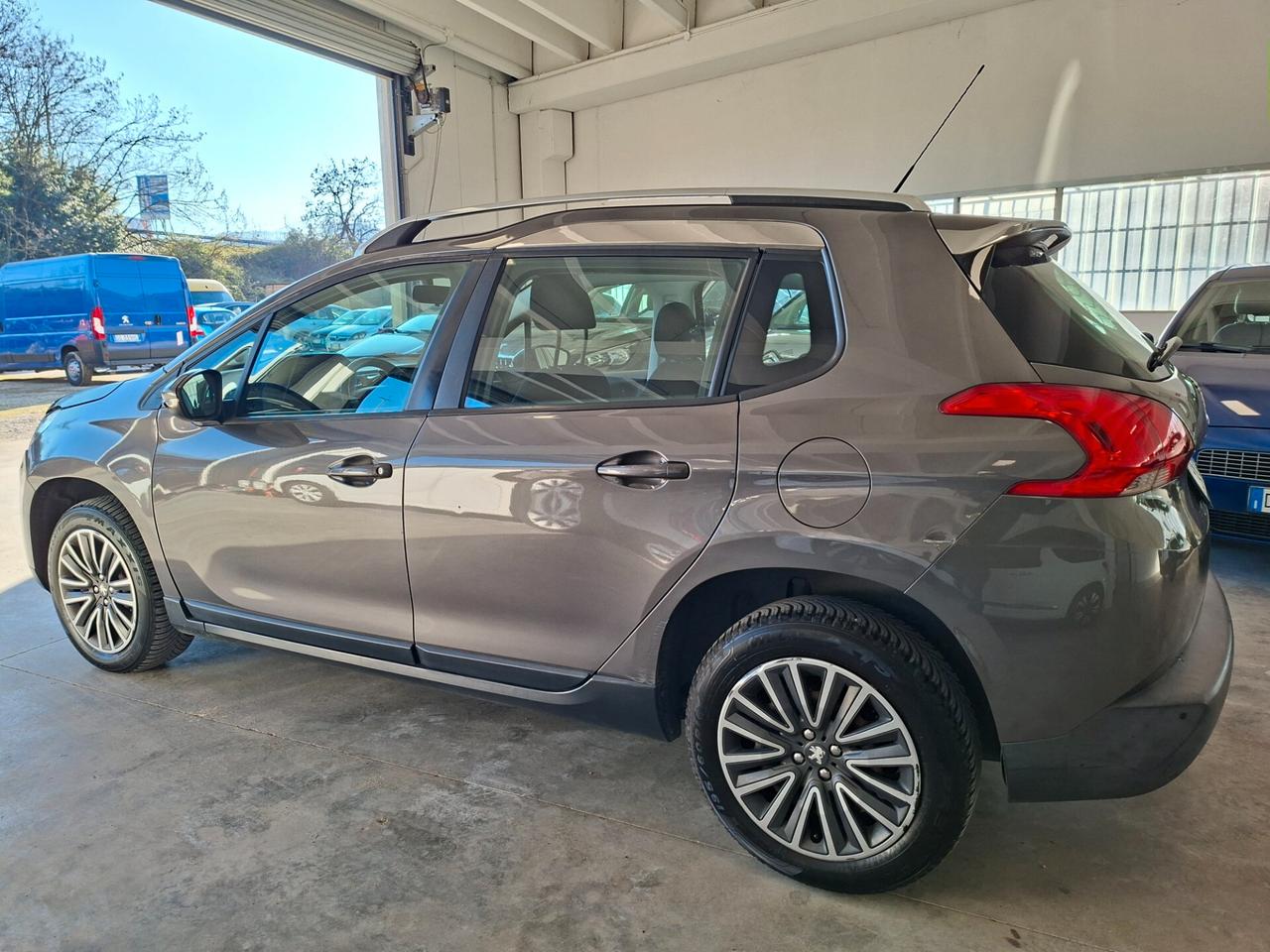Peugeot 2008 1.2 EURO 6 / DA NEOPATENTATI