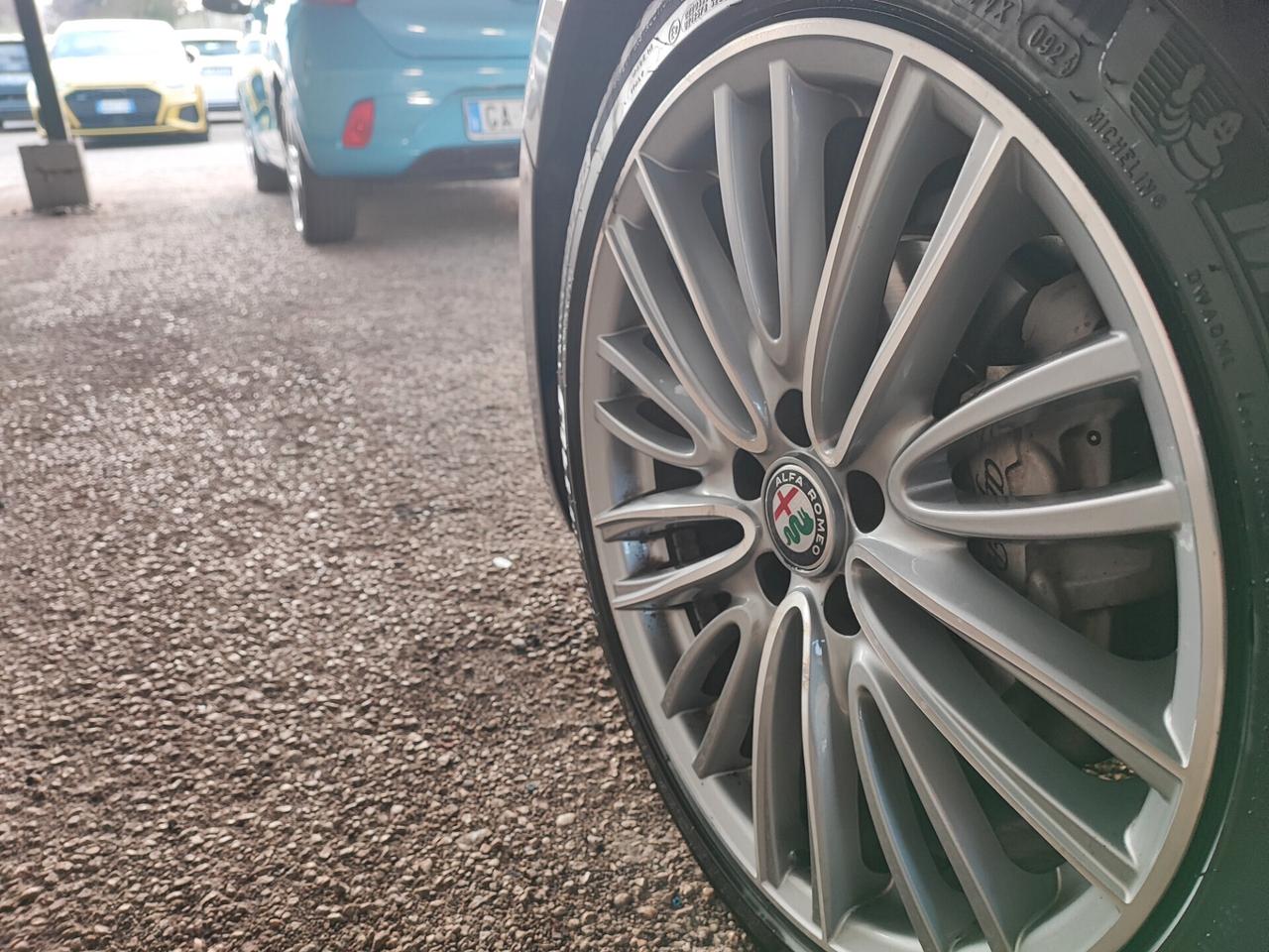 Alfa Romeo Giulia 2.2 Turbodiesel 180 CV AT8 Business Sport Launch Ed.