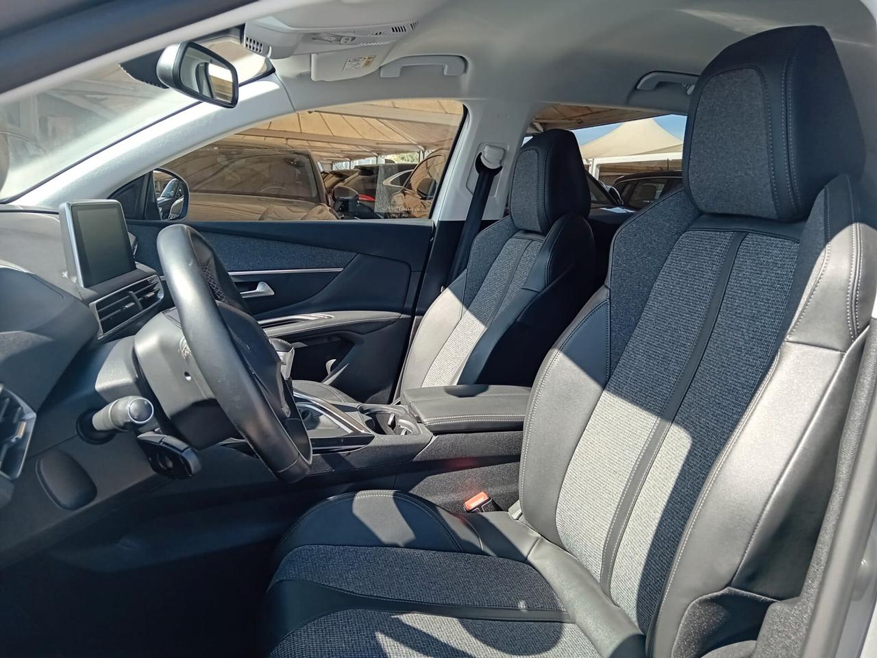 Peugeot 3008 BlueHDi 130 S&S Allure