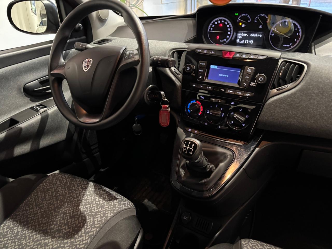 Lancia Ypsilon 1.2 69 CV 5 porte GPL