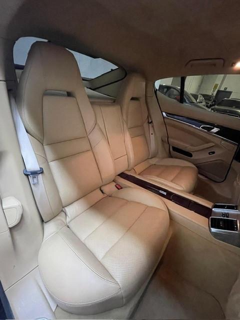 Porsche Panamera 4.8 Turbo