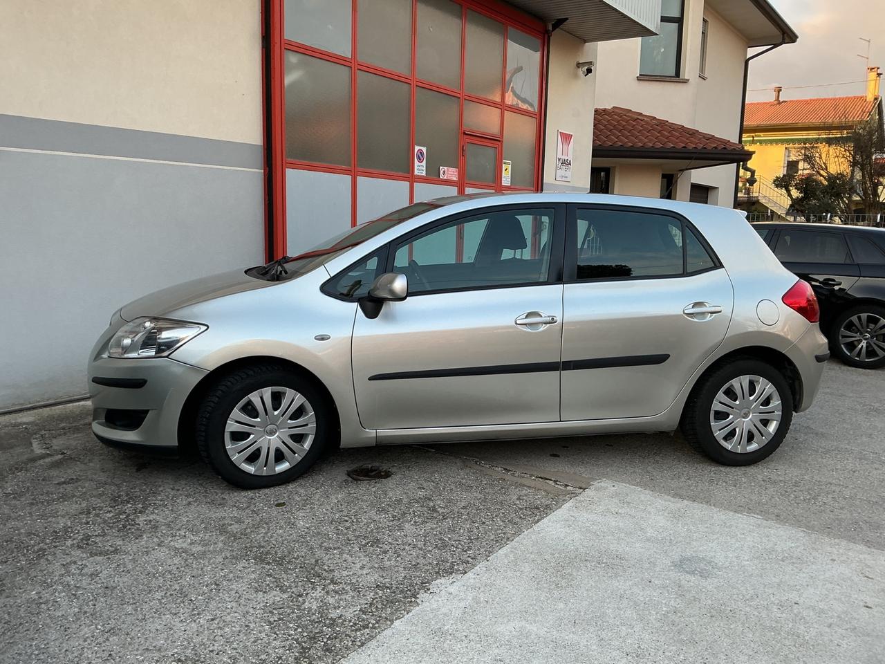 Toyota Auris 1.4 D-4D 5 porte Sol - ok neopatentati
