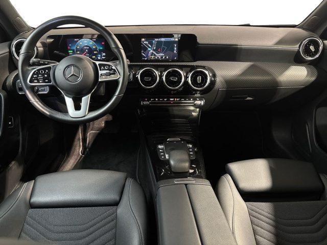 MERCEDES-BENZ A 250 e hybrid EQ Business Extra