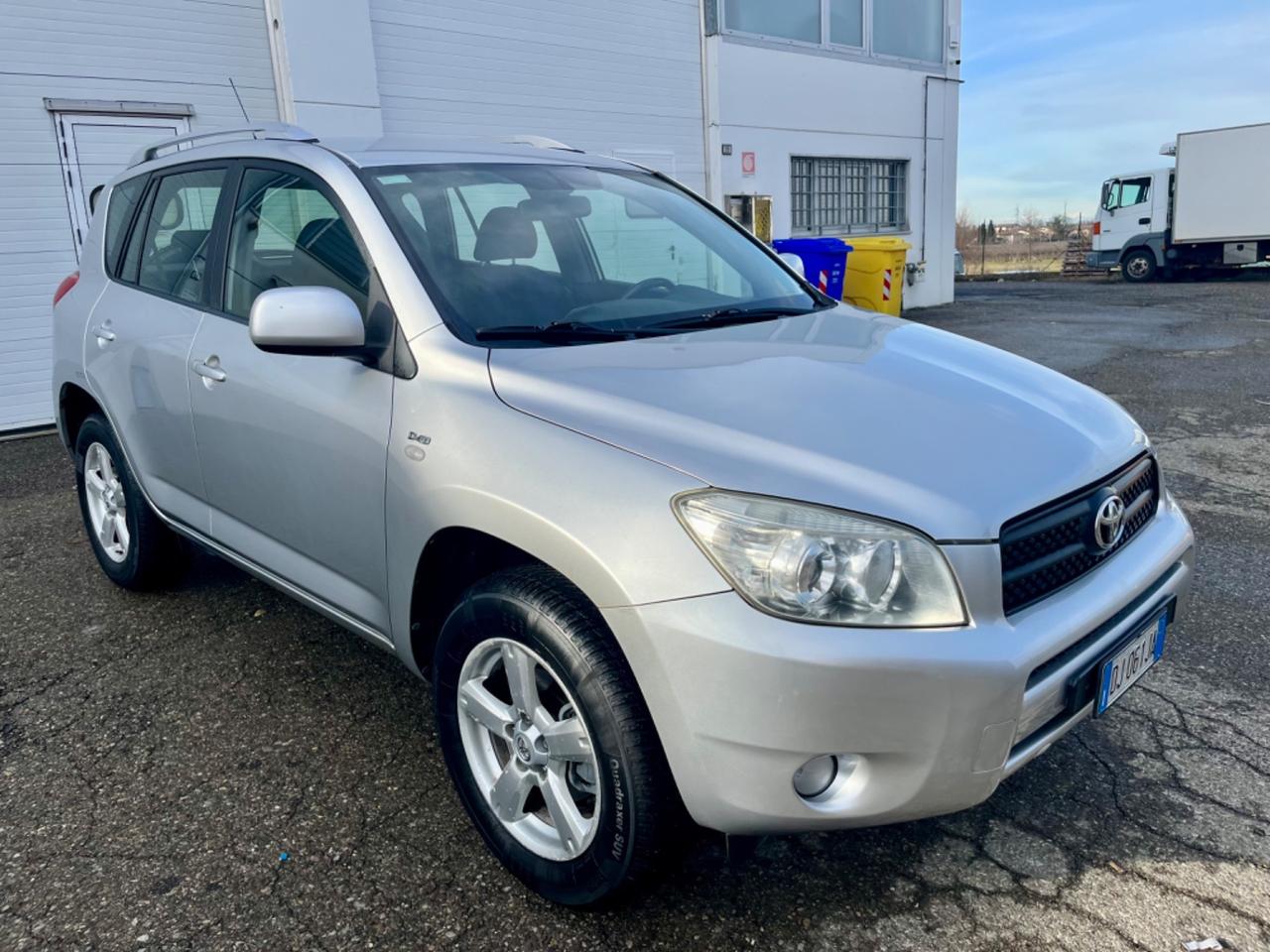 Toyota RAV4 2.2D-4D 155.000km 2007 4x4 perfetta