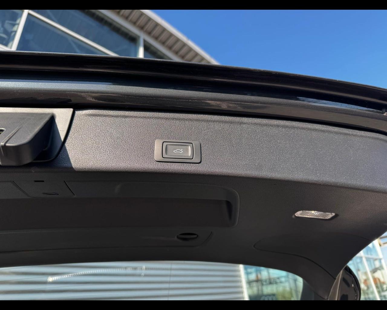 AUDI A4 AVANT 35 TFSI MHEV S-TRONIC BUSINESS ADVANCED