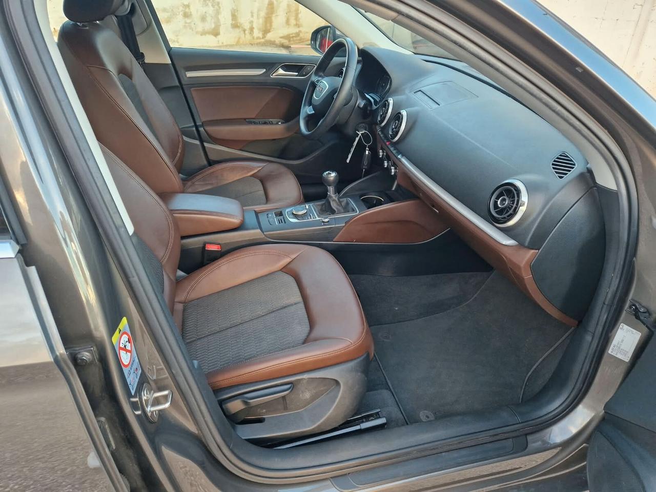 Audi A3 2.0 TDI 150 CV clean diesel Ambition