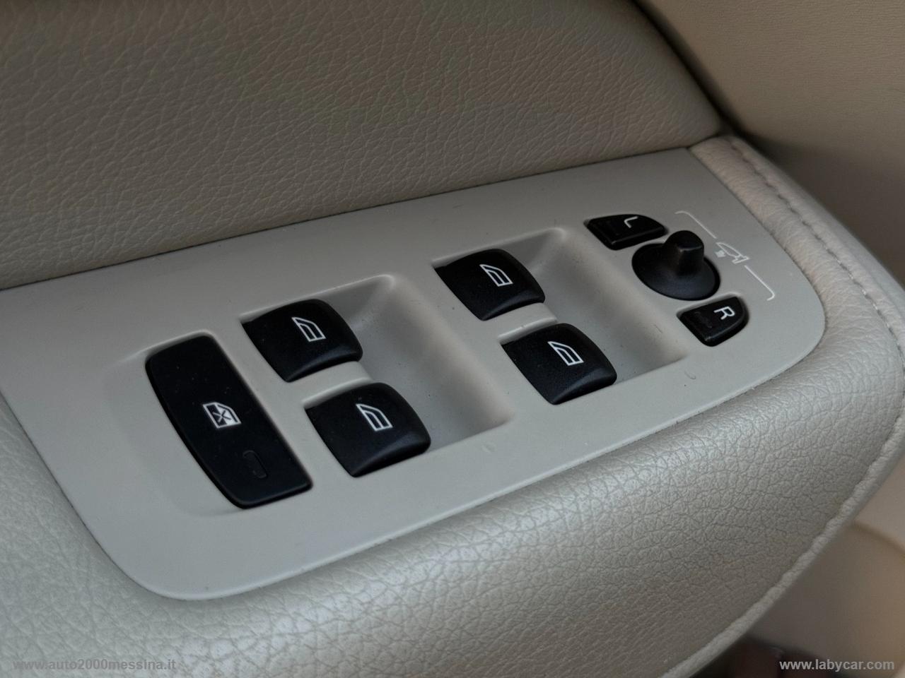 VOLVO XC60 B4 AWD GEARTRONIC INSCRIPTION