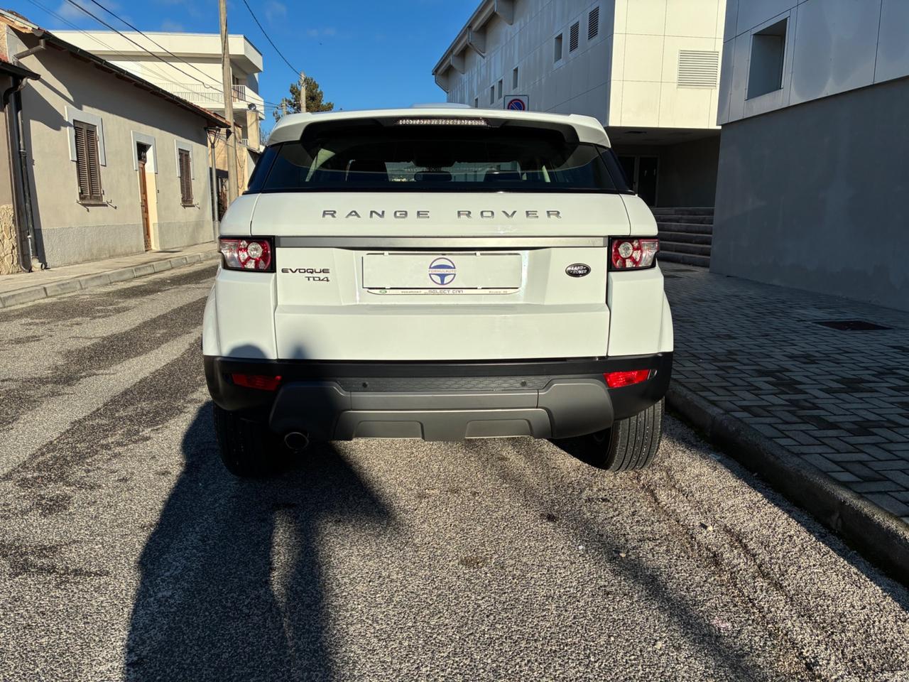 Land Rover Range Evoque 2.2 TD4 5p. Pure