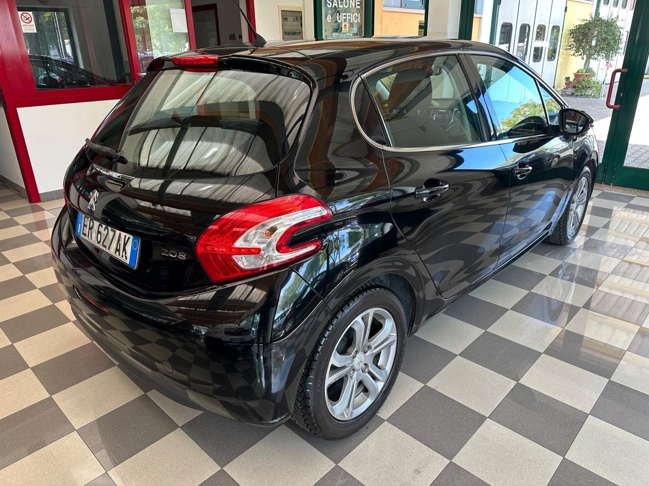 Peugeot 208 1.2 VTi 82 CV 5 porte Allure