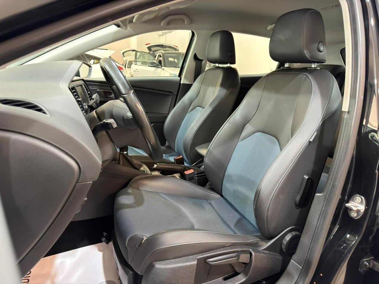 SEAT LEON 1.6 TDI 110cv 5P STYLE S&S