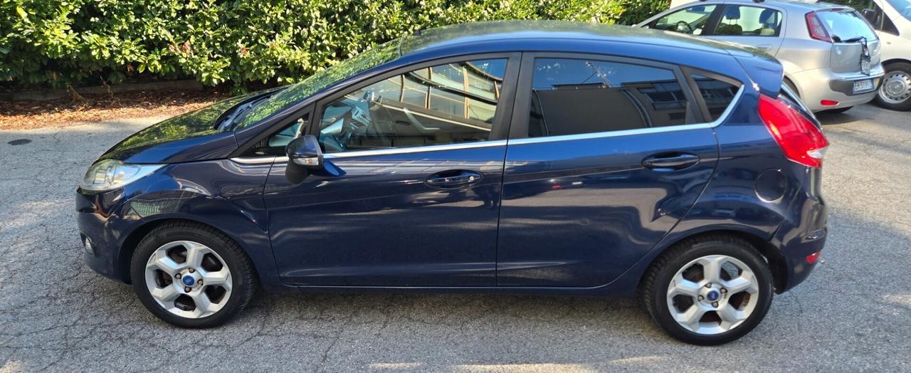 Ford Fiesta 1.4 TDCi 70CV 5 porte Titanium