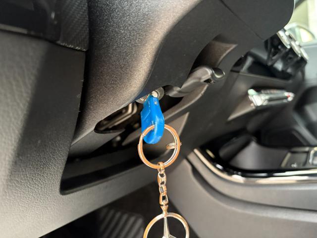 MERCEDES-BENZ A 200 d Automatic Business Extra MONITOR 10,25''