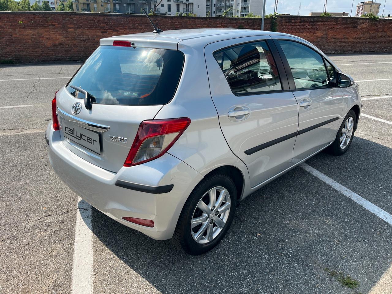 Toyota Yaris 1.0 5 porte Lounge - 41.000km