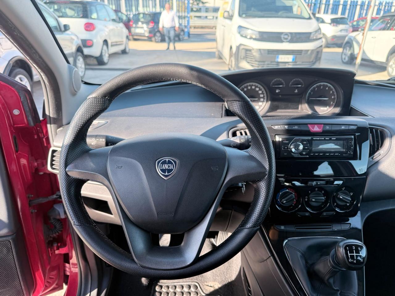 Lancia Ypsilon 1.2 69 CV 5 porte Silver
