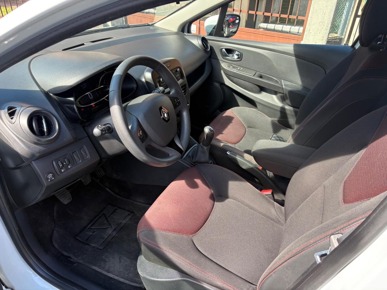 Renault Clio 1.2 75CV GPL NEOPATENTATI