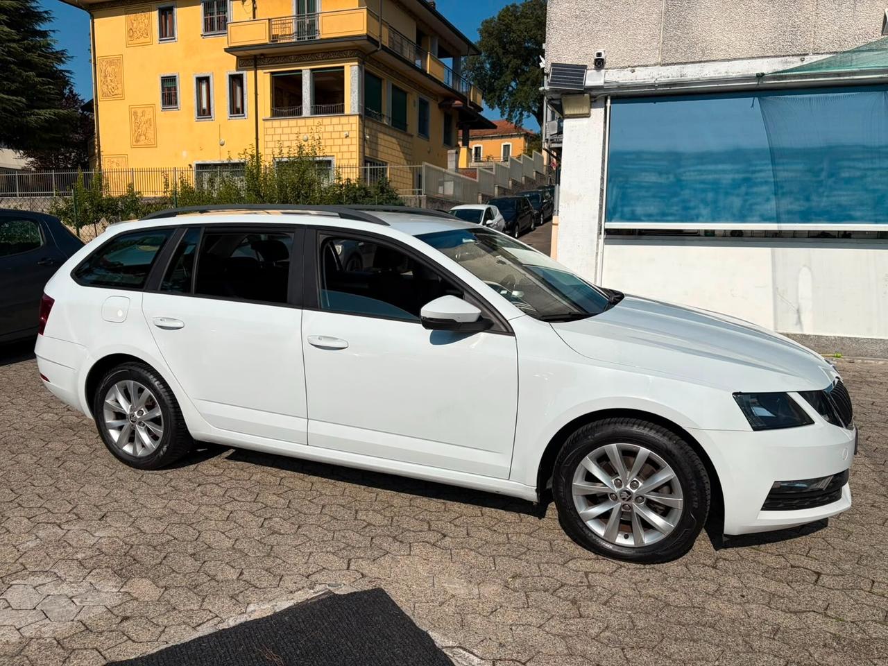 Skoda Octavia 1.6 TDI CR 115 CV DSG Wagon Executive
