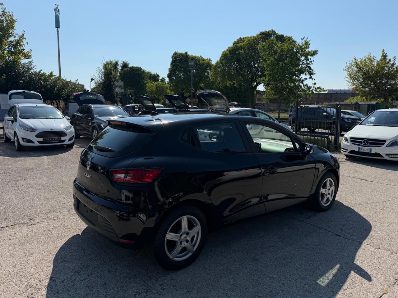 Renault Clio 1.2 75CV 5 porte