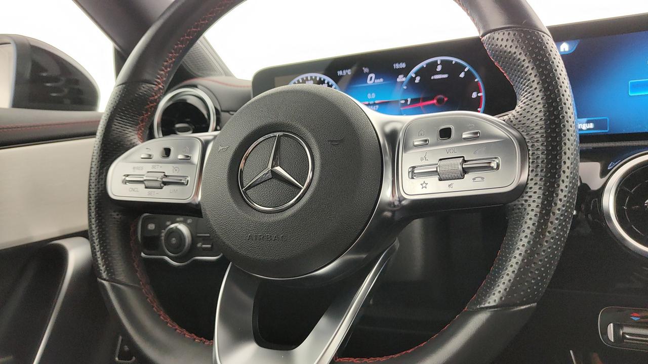 Mercedes-Benz CLA Coupe 220 d Premium auto