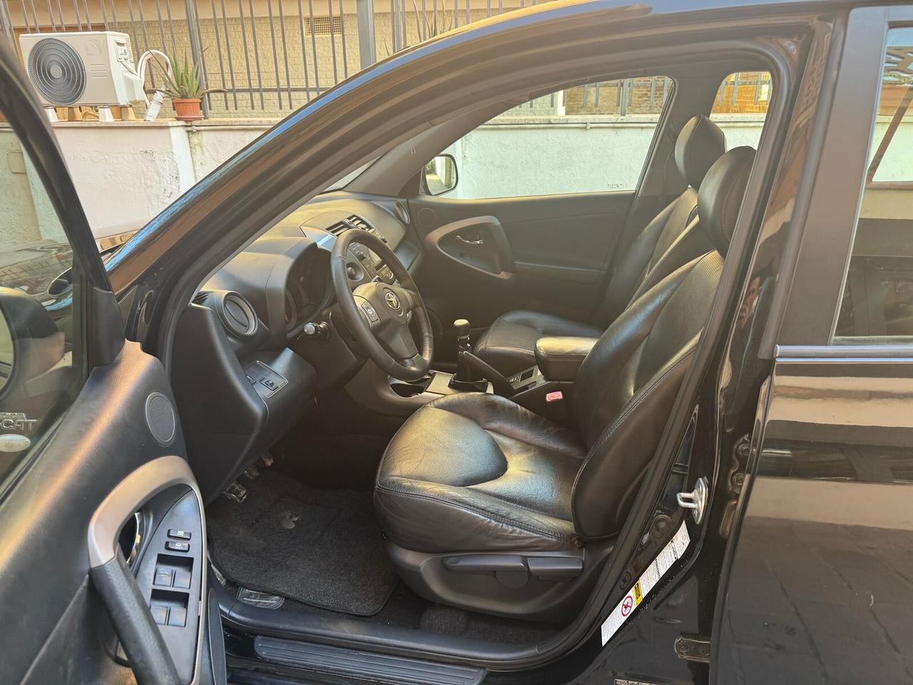 Toyota Rav 4 2.2 D-4D 177cv LUXURY