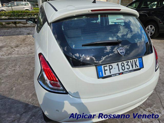 LANCIA Ypsilon 1.2 69 CV 5 porte GPL Ecochic Gold