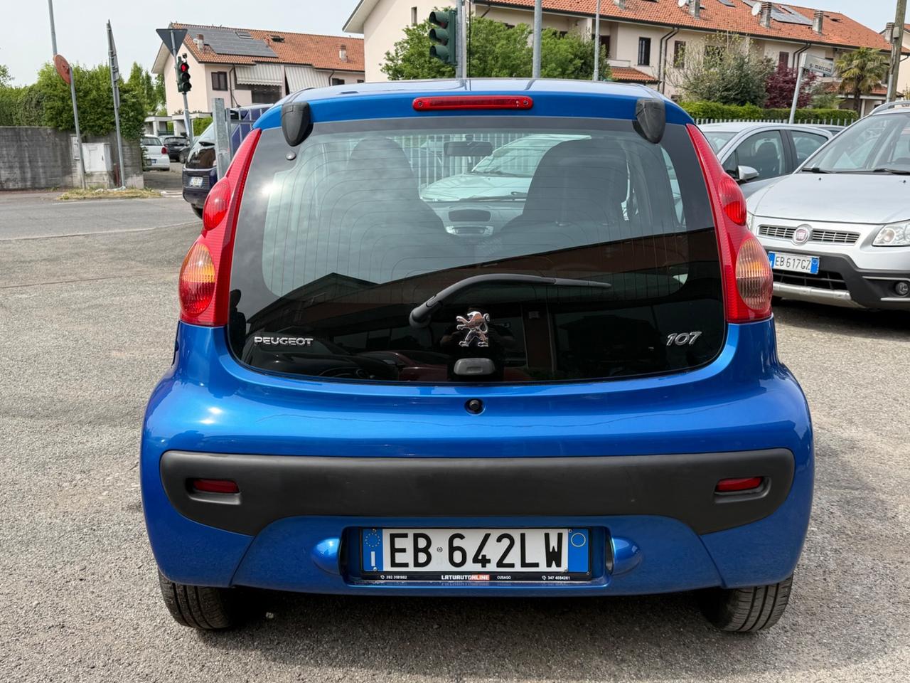 Peugeot 107 1.0 68CV 5p. Desir