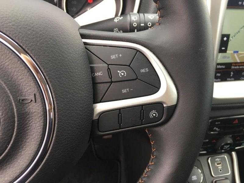 Jeep Compass 2.0 Mjt 140cv 4WD Longitude Auto NAVI + RETROCAMERA