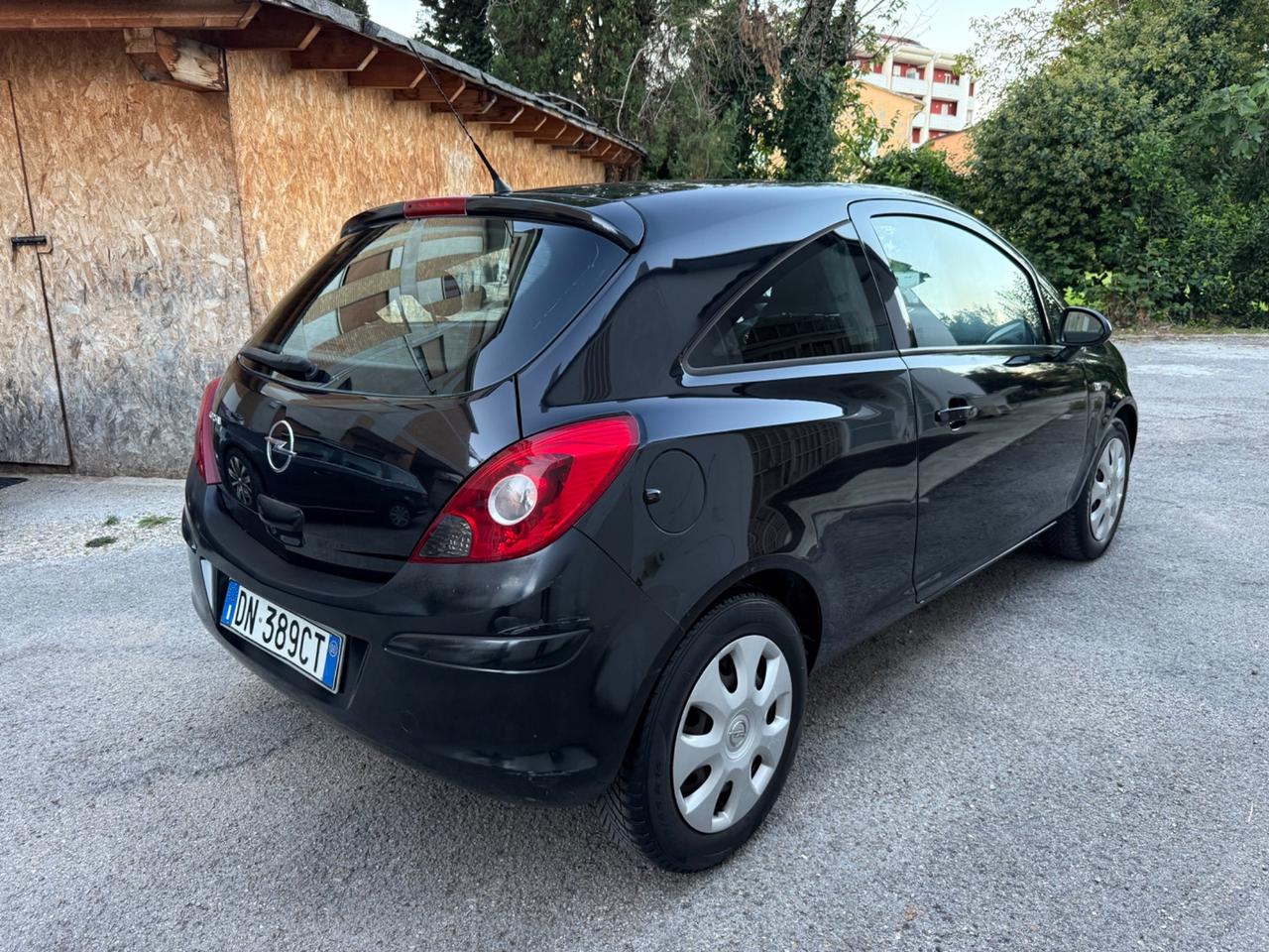 Opel Corsa 1.0 3 porte Enjoy