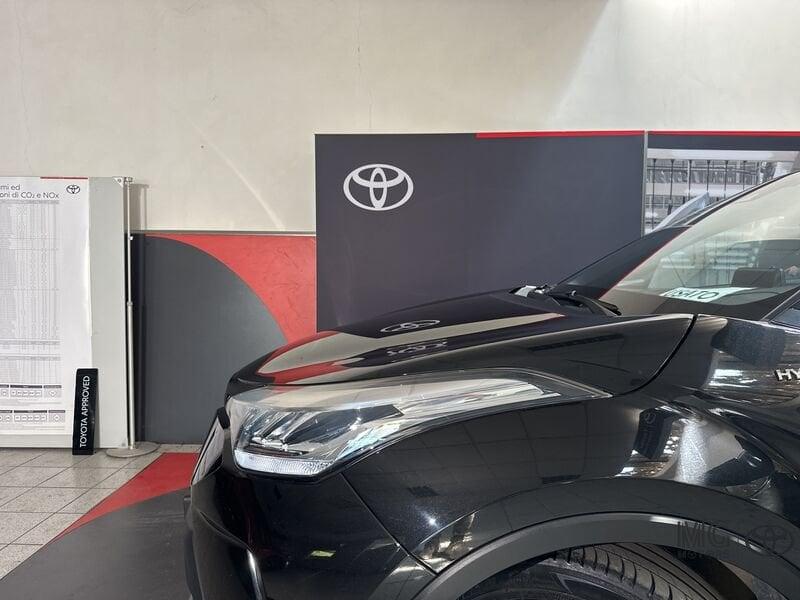 Toyota C-HR 1.8 Hybrid E-CVT Trend