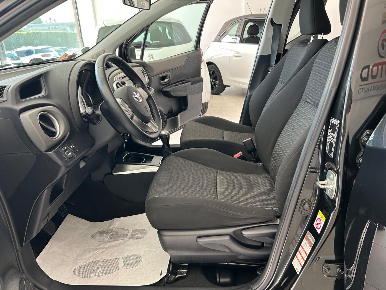 Toyota Yaris 1.0 benzina 51 kw 2014
