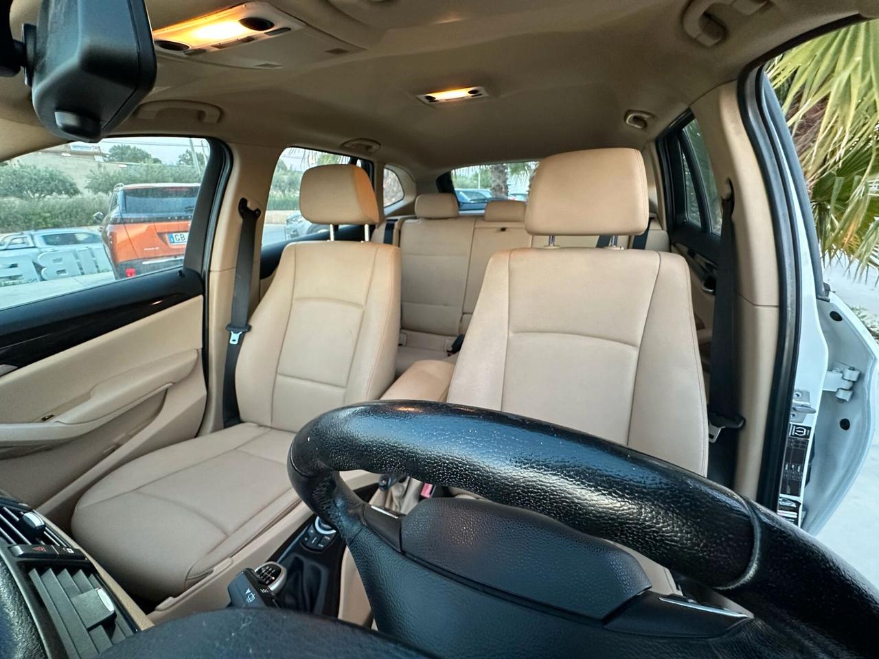 BMW X1 sDrive18d 142 CV