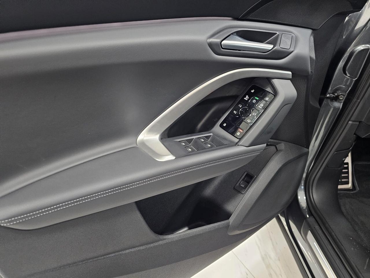 Nuova AUDI Q5 Sportback S line edition TDI quattro 150 kW 204CV S tronic Grigio Tambora metallizzato