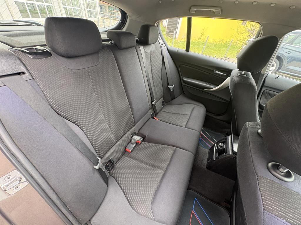 Bmw 118 d 5p. 143cv Unique